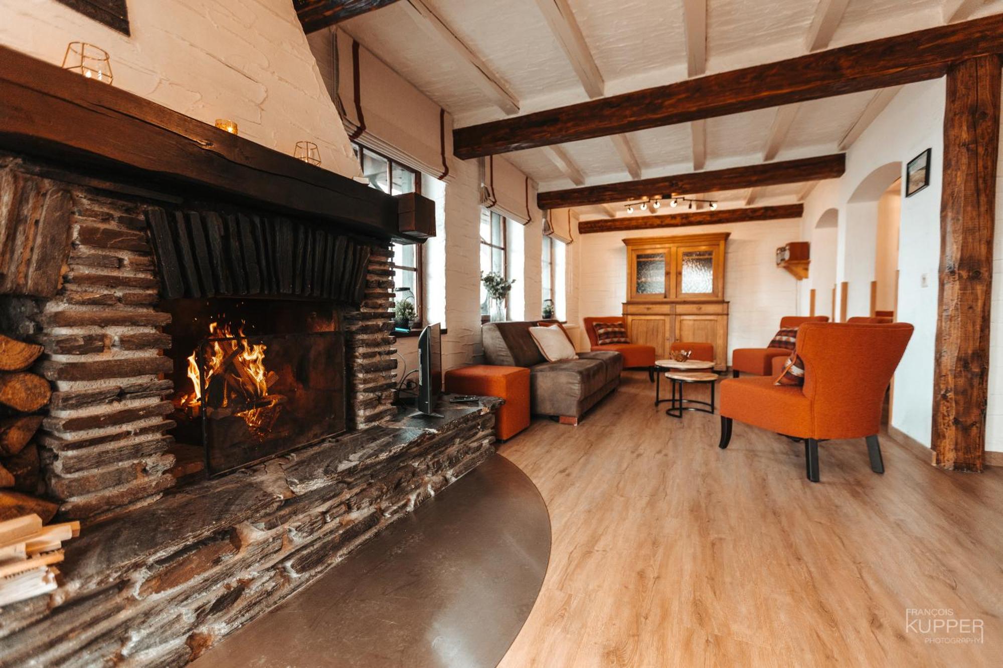 Le Grand Cerf 25 Pers, Malmedy- Chalet Rustique, Jardin Exteriér fotografie